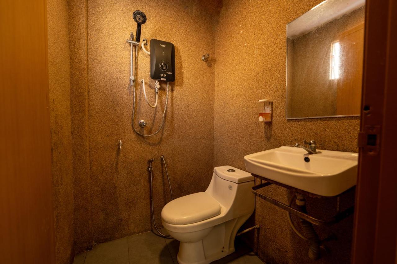 Mary J Hotel Family 10 Pax Room Kota Bahru Luaran gambar